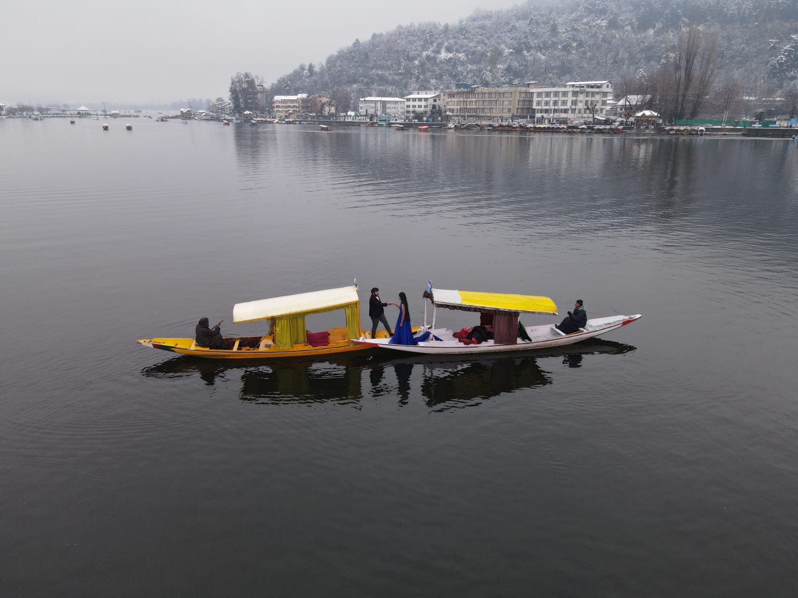 Kashmir Honeymoon Package 2N/3D — Romantic (2★)