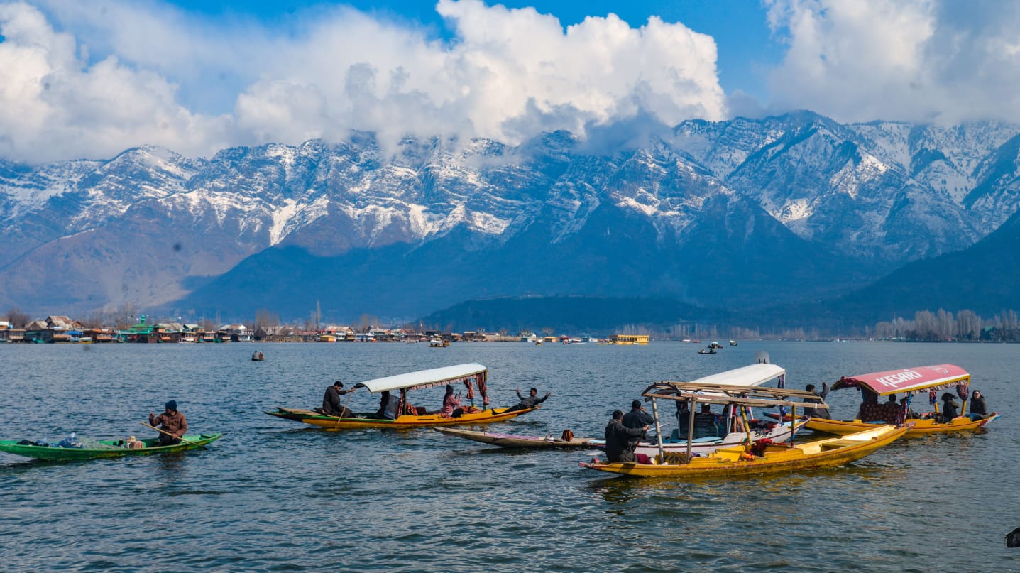 Kashmir Senior Citizen Package 5N/6D — Short Transfers (5★)