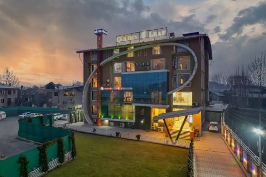 Hotel Golden Leaf