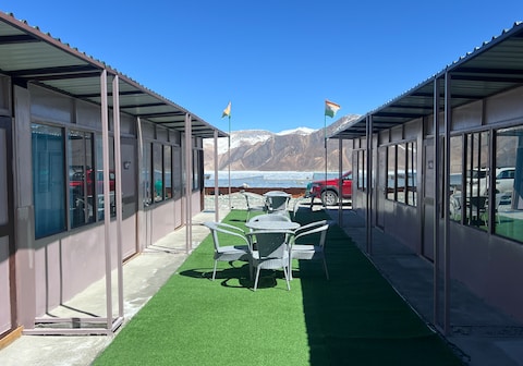 Caren Hotel | Pangong