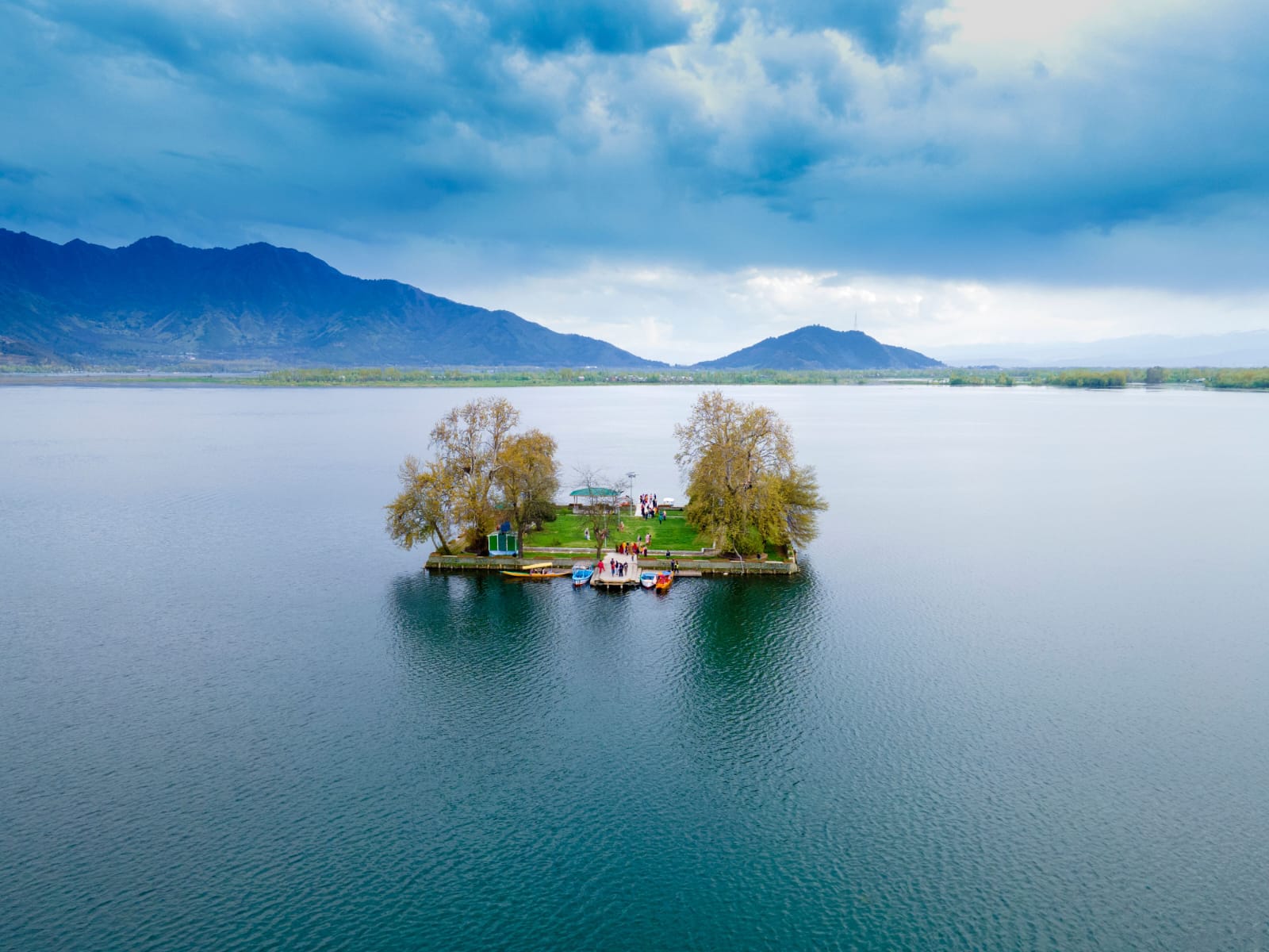 Kashmir 4 Star Package 6 Nights 7 Days Luxury Hotels