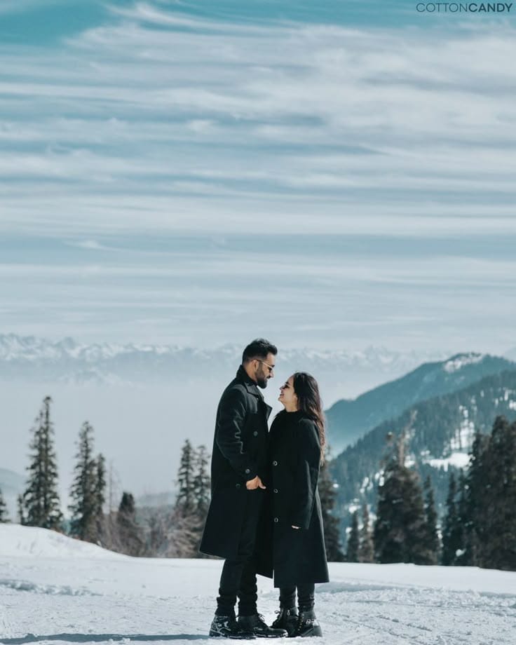 Kashmir Honeymoon Package 2N/3D — Romantic (2★)